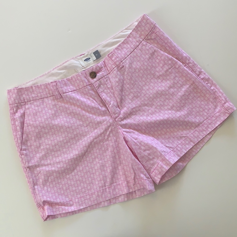 🍍OLD NAVY PINK PINEAPPLE SHORTS🍍